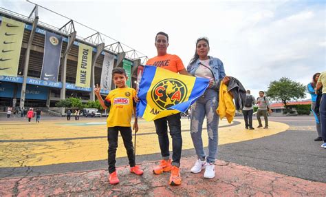 Afici N Abandona Al Am Rica En El Estadio Azteca El Universal