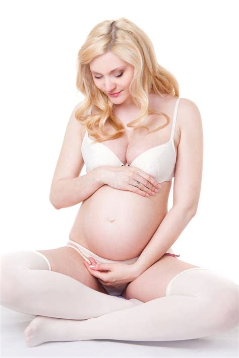 Femme Enceinte De Blonde Dans Les Sous V Tements Blancs Image Stock