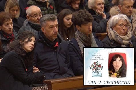 Funerali Giulia Cecchettin Il Pap La Sua Vita Strappata In Maniera