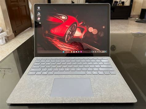 Microsoft Surface Laptop 2 8th Gen Core I5 16GB RAM 256 SSD HD