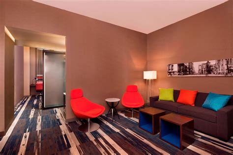 Hotel Rooms And Amenities Aloft Detroit At The David Whitney