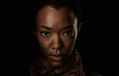 We Shine the Spotlight on THE WALKING DEAD Star Sonequa Martin-Green ...