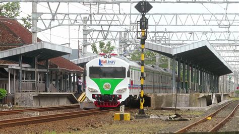 Kereta Rail Clinic Argo Lawu Mataram Ngebut Di Stasiun Srowot