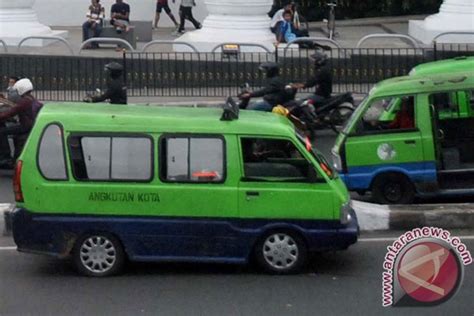 Angkot Di Bogor Uji Coba Program Re Routing Antara News