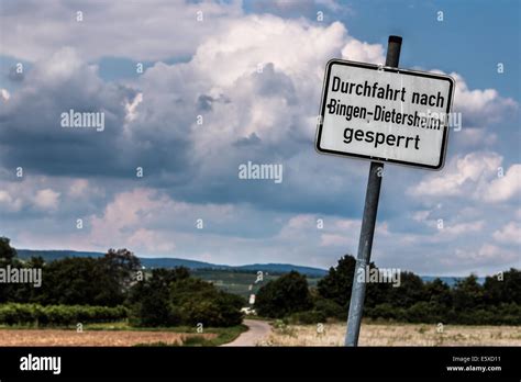 Panneau De Signalisation Allemand Banque De Photographies Et Dimages