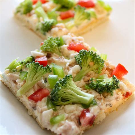 Garden Veggie Pizza Squares Recipe