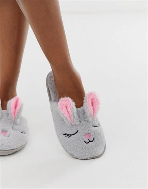 Pantuflas mullidas con diseño de conejito de Pascua de Truffle