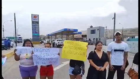 EX TRABAJADORES DE GRIFO HERCO PROTESTAN PORQUE EMPRESA NO DEPOSITA SU