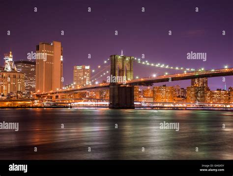 Night view of Brooklyn Bridge from Brooklyn Bridge Park Stock Photo - Alamy