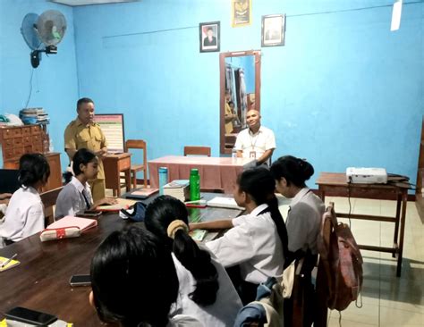 peserta didik smpk adisucipto penfui kupang ikuti workshop kelas