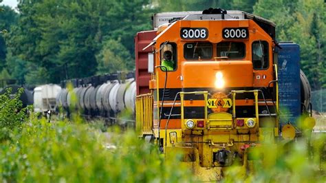 As railroad strike grows closer, congressional Dems hope for compromise -- and not to have to ...