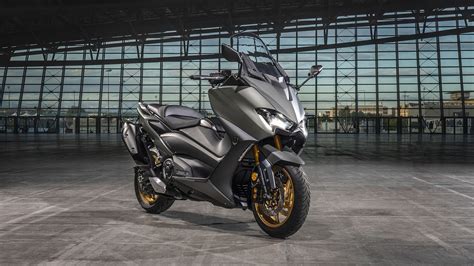 Νέο Yamaha TMAX 560 2020 yamaha