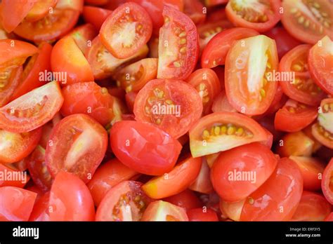 Red Tomato Slices Hi Res Stock Photography And Images Alamy