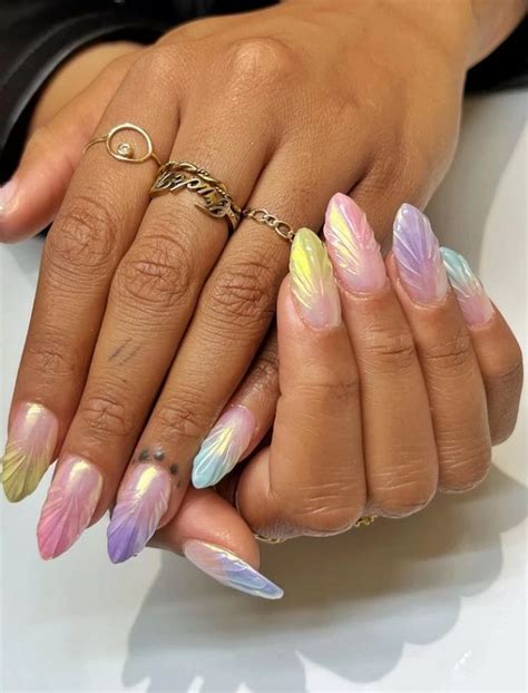 Metallic Nails Coole Maniküre für moderne Frauen