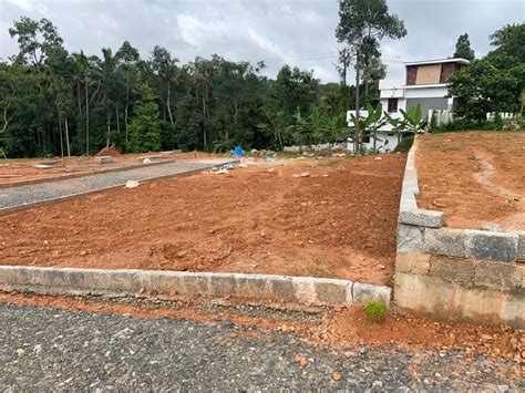 Cents Of Villa Plots For Sale In Gated Compound Kakkanad