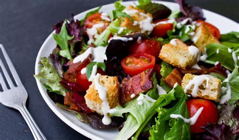 BLT Salad & Croutons