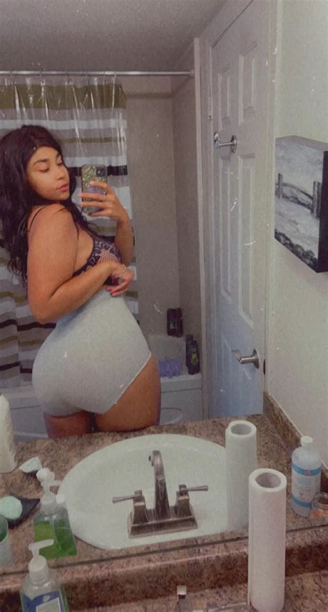 Do You Like My Peach Nudes ThickChixxx NUDE PICS ORG