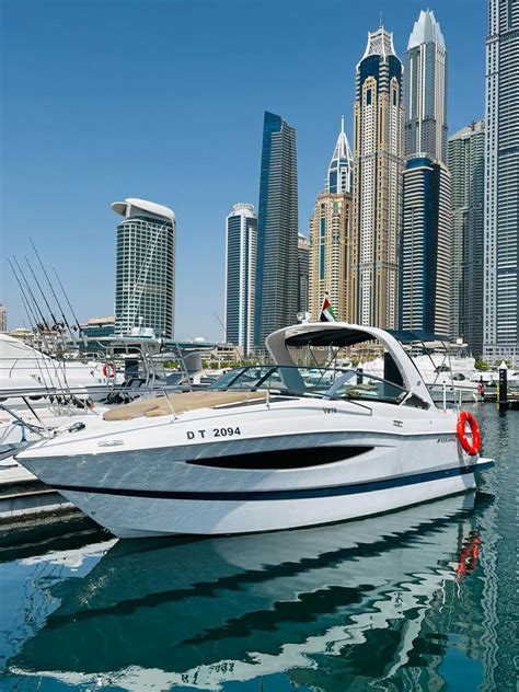 35 Ft Private Yacht Tour In Dubai At Toursxplorer 2023