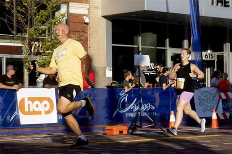 Grand Rapids Man Wins Michigan Mile With 419 Time In Crim Festival Of