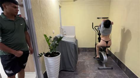 Comme Il Semble D Licieux Comment Ma Petite Demi S Ur Latina Bouge Son Cul En Faisant Ses