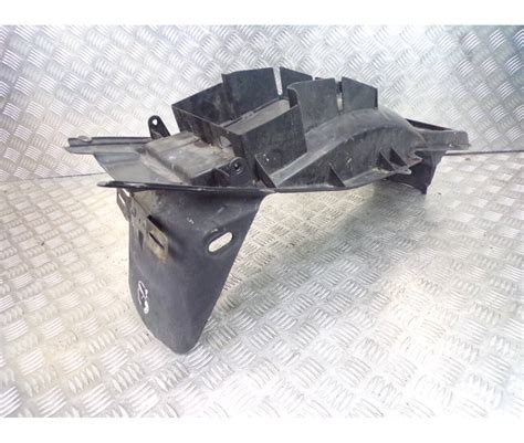 SUZUKI GSF 1200 BANDIT BAVETTE GARDE BOUE ARRIERE TYPE JS1A911 2001 2005