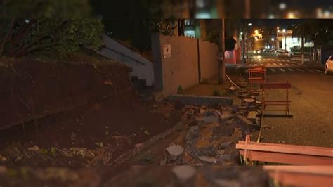 Muro de escola desaba na zona Oeste de Ribeirão Preto durante temporal