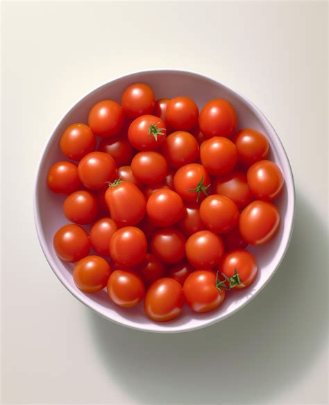 10 Best Roma Tomatoes Substitutes For Any Recipe