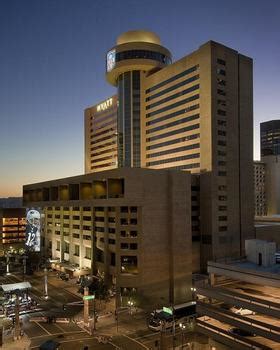 Hyatt Regency Phoenix (Phoenix, 1976) | Structurae