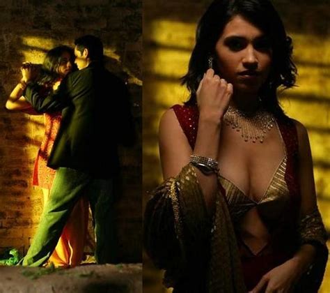 Desi Hot Indians Actress Photos Mahie Gill Hot Photos Bikini Wallpapers Biography