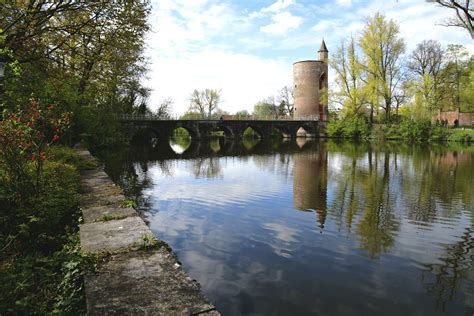 Minnewater Lake Bruges Visiting The Charming City Of Bruge Flickr