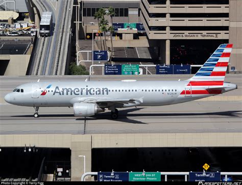 N Uw American Airlines Airbus A Photo By Terry Figg Id