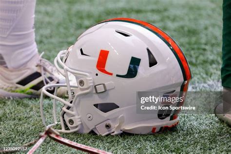Miami Hurricanes Helmet Photos And Premium High Res Pictures Getty Images