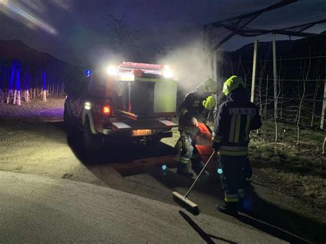 Kilometerlange Lspur Durch Niederlana Freiwillige Feuerwehr Lana