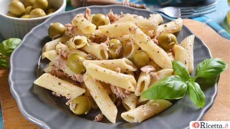 Pasta Con Tonno E Olive Verdi Ricetta It