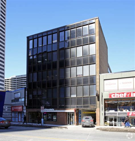 20 Eglinton Ave E Toronto ON M4P 1A6 LoopNet