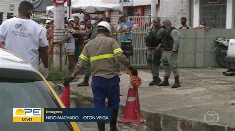 Vídeo Polícia investiga morte de mulher eletrocutada em Olinda Bom