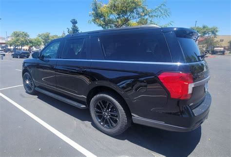 San Diego: Private Airport SUV Transfer