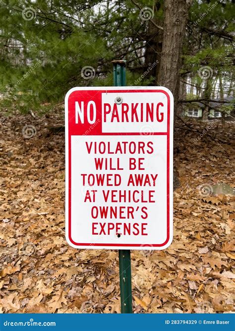 No Parking Violators Will Be Towed Sign Stock Image - Image of message