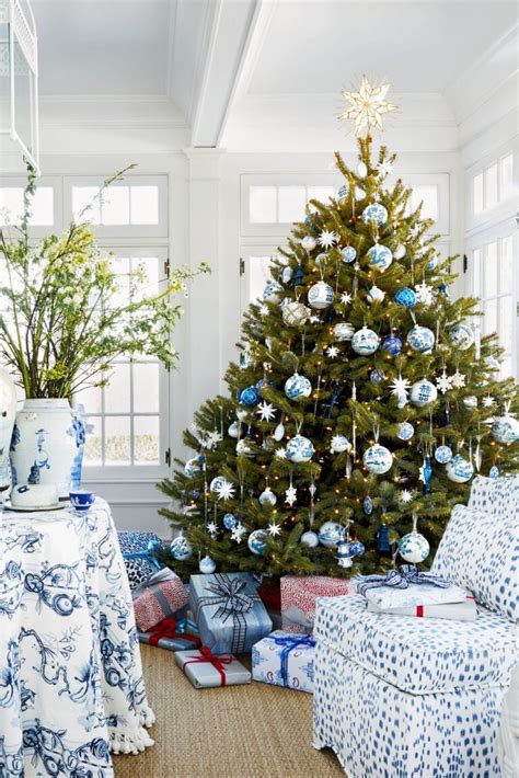 Stunning Blue and White Christmas Decor Ideas - Building Bluebird