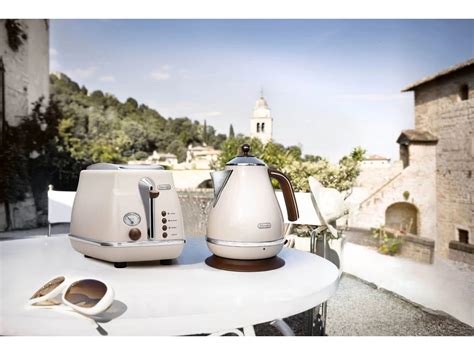 Hervidor de agua Vintage Beige #KBOV2001-BG – DeLonghi – La Cuisine Perú