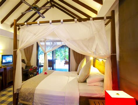 Medhufushi Island Resort Semi Detached Beach Villa