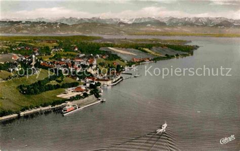 Ak Ansichtskarte Meersburg Bodensee Fliegeraufnahme Faehrehafen Kat