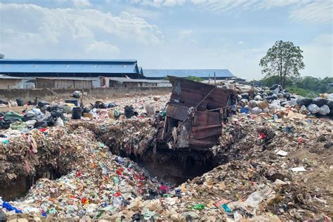 6 Tempat Pembuangan Sampah Ilegal Di Kota Tangerang Disegel KLHK