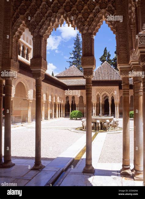 Patio De Los Leones Court Of The Lions Palacio Nazaries La Alhambra