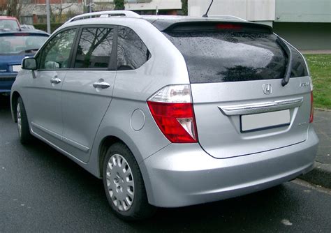 HONDA FR-V - Review and photos