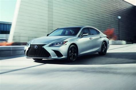 2023 Lexus ES 300h MPG & Gas Mileage Data | Edmunds