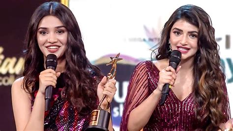 Krithi Shetty Sreeleela S Cute Speech At The South Movie Awards After