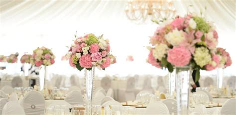 Top 5 most popular flowers for your wedding | The Gown Warehouse