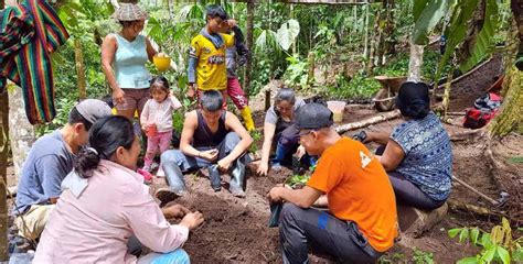 Jóvenes Kichwas preservando el conocimiento para un encuentro de