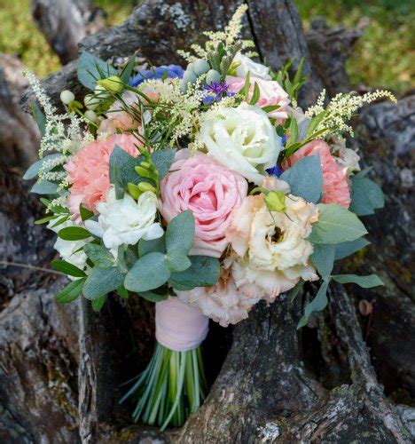 Make Your Own Bridal Bouquet Diy Wedding Flower Tutorials And Recipes